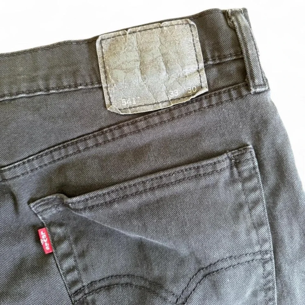 Levi's black jeans